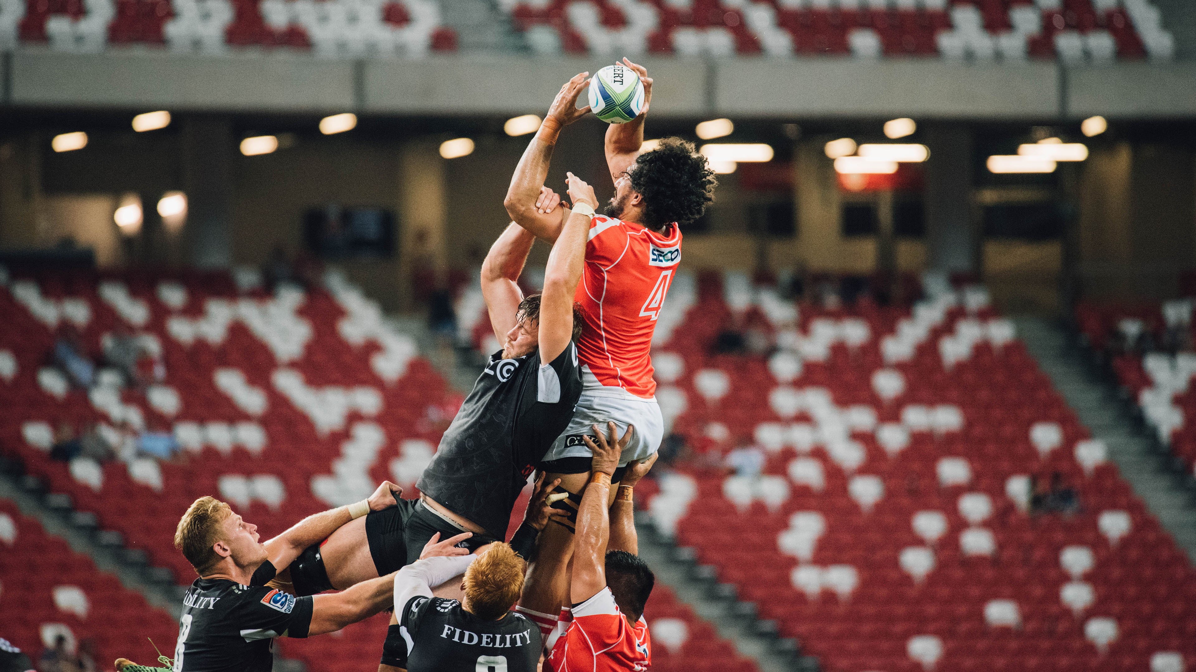 当银河战舰驶过长城，京多安如何在中国之夜成为全场灵魂